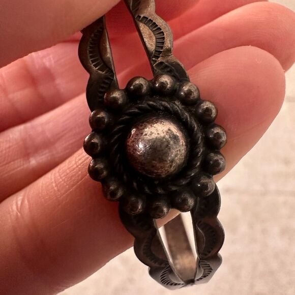 Vintage Old Pawn Native American Sterling Cuff As Is - Picture 6 of 7